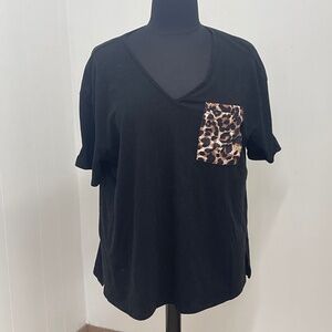 SHEIN Curve Women’s 3XL Black V-Neck T-Shirt Leopard Print Pocket Short Sleeve